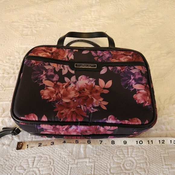 Victoria Secret Bond Stree London Midnight Garden Cosmetic Travel Hanging Bag - Picture 6 of 7